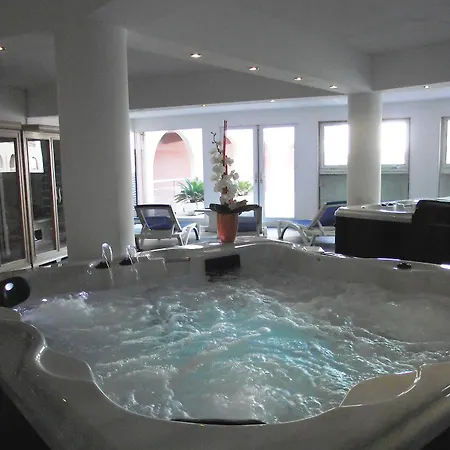 Et Golf Aparthotel 2*