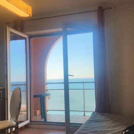 アパートホテル メール エ ゴルフ 2*